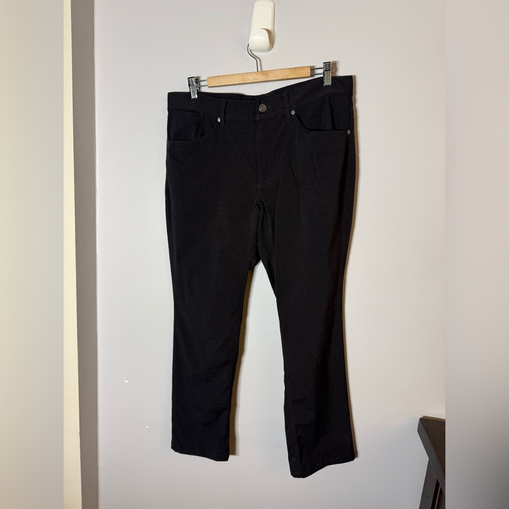 L.L.Bean Men’s Black Stretch Pants – Size 34 x 29
